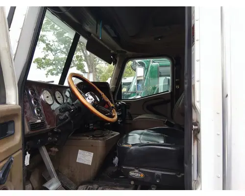 INTERNATIONAL 9400I CAB