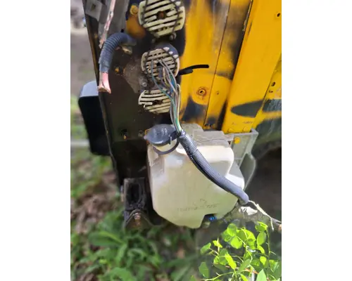 INTERNATIONAL 9400I Cab Mount