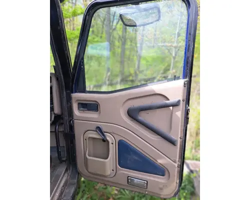 INTERNATIONAL 9400I Cab Mount