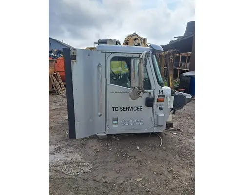 INTERNATIONAL 9400I Cab Mount