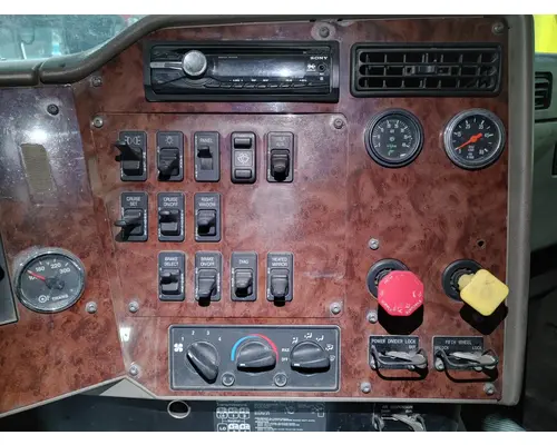 INTERNATIONAL 9400I Cab Mount