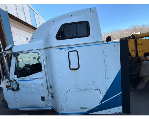 INTERNATIONAL 9400I Cab Mount