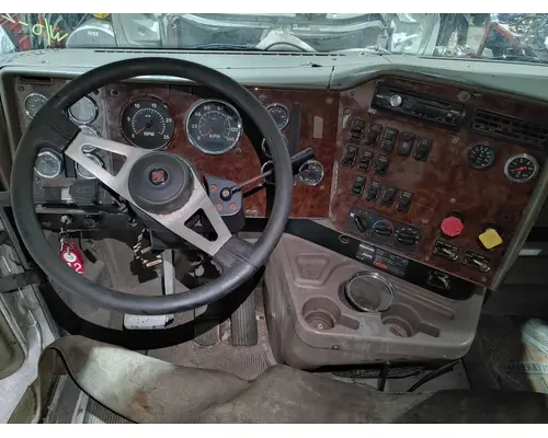 INTERNATIONAL 9400I Cab Mount