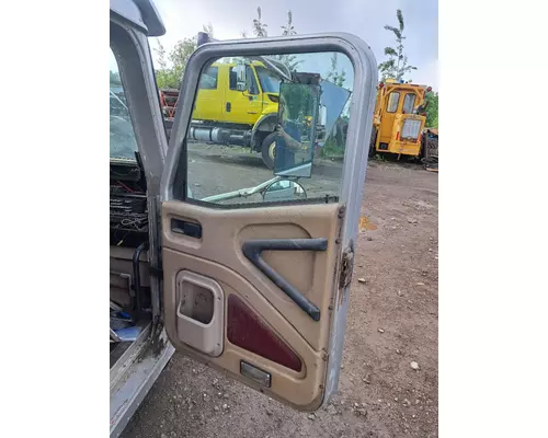 INTERNATIONAL 9400I Cab or Cab Mount