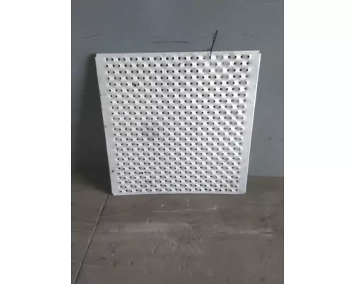 INTERNATIONAL 9400I DECK (CATWALK) STEP