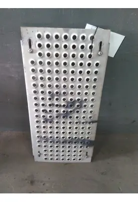INTERNATIONAL 9400I DECK (CATWALK) STEP