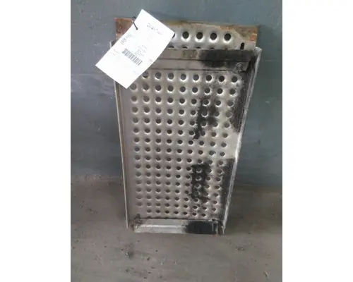 INTERNATIONAL 9400I DECK (CATWALK) STEP