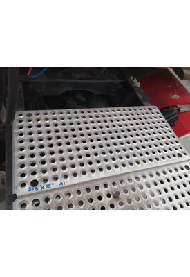 INTERNATIONAL 9400I DECK (CATWALK) STEP