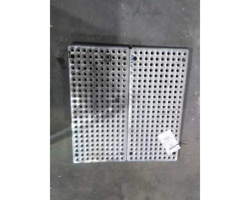 INTERNATIONAL 9400I DECK (CATWALK) STEP