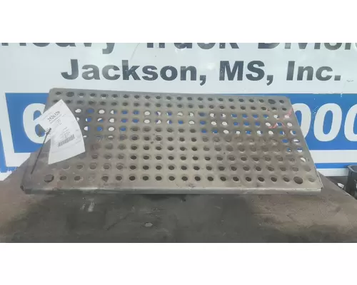 INTERNATIONAL 9400I DECK (CATWALK) STEP