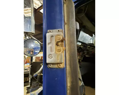 INTERNATIONAL 9400I DOOR ASSEMBLY, FRONT