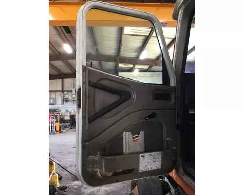 INTERNATIONAL 9400I DOOR ASSEMBLY, FRONT