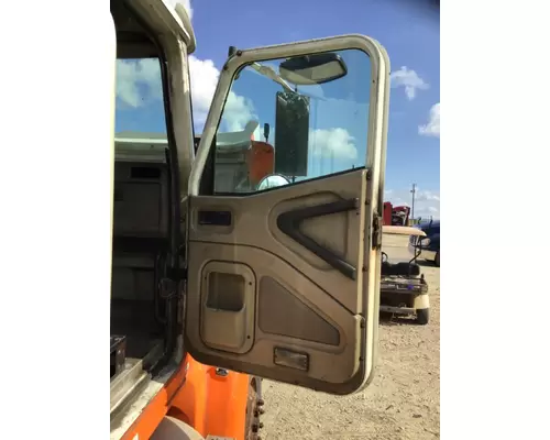 INTERNATIONAL 9400I DOOR ASSEMBLY, FRONT