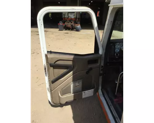 INTERNATIONAL 9400I DOOR ASSEMBLY, FRONT