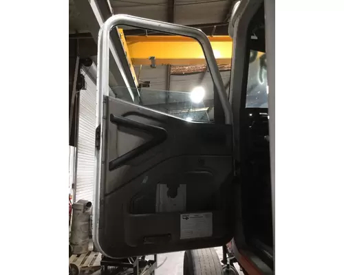 INTERNATIONAL 9400I DOOR ASSEMBLY, FRONT