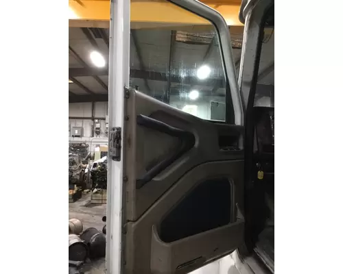 INTERNATIONAL 9400I DOOR ASSEMBLY, FRONT