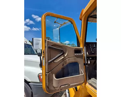 INTERNATIONAL 9400I DOOR ASSEMBLY, FRONT