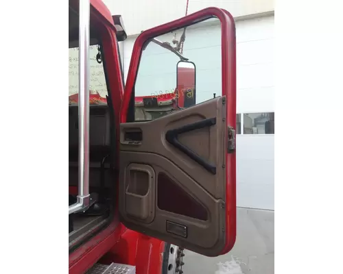 INTERNATIONAL 9400I DOOR ASSEMBLY, FRONT