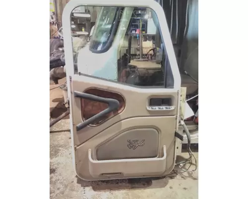 INTERNATIONAL 9400I DOOR ASSEMBLY, FRONT