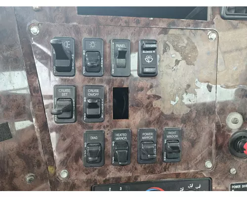 INTERNATIONAL 9400I DashConsole Switch