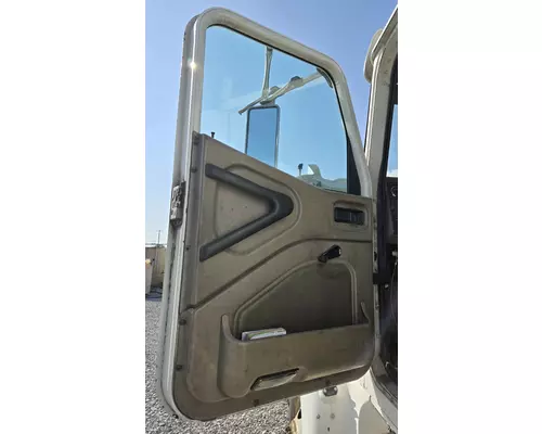 INTERNATIONAL 9400I Door Assembly, Front