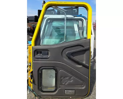 INTERNATIONAL 9400I Door Assembly, Front