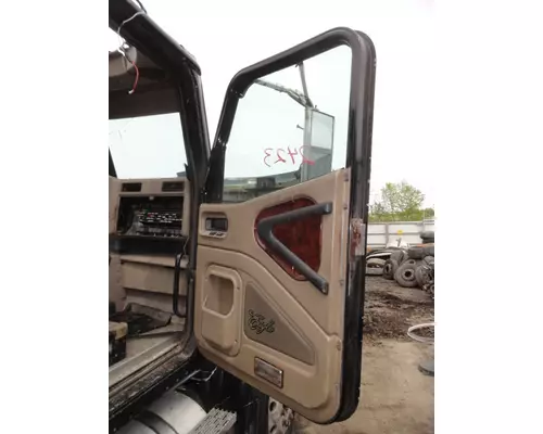 INTERNATIONAL 9400I Door Assembly, Front