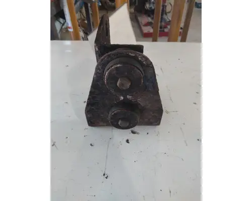 INTERNATIONAL 9400I EXHAUSTMUFFLER BRACKET