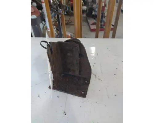 INTERNATIONAL 9400I EXHAUSTMUFFLER BRACKET