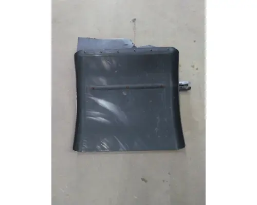INTERNATIONAL 9400I FENDER, QUARTERHALF REAR