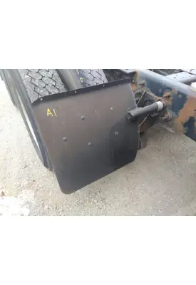 INTERNATIONAL 9400I FENDER, QUARTER/HALF REAR