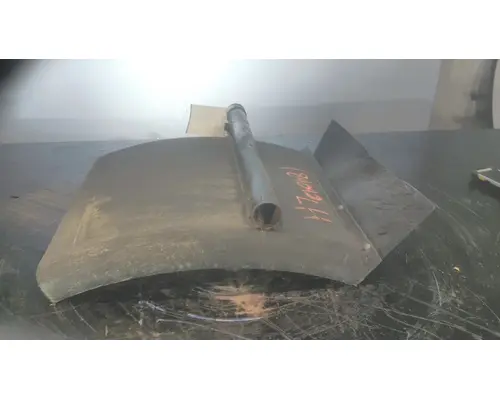 INTERNATIONAL 9400I FENDER, SPLASH SHIELDGUARD