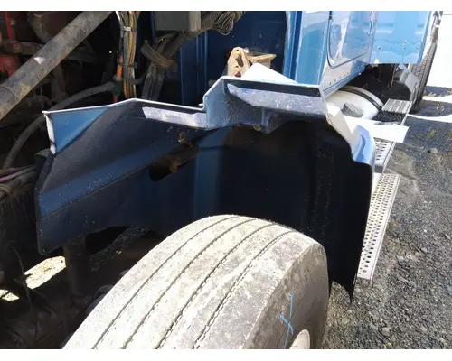 INTERNATIONAL 9400I FENDER EXTENSION