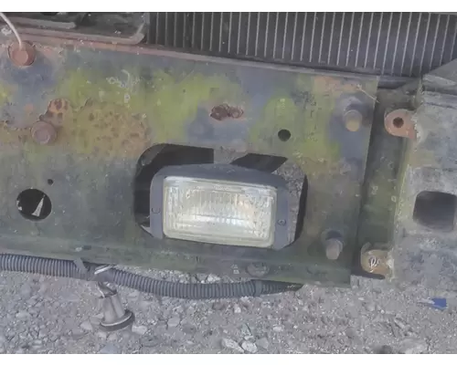 INTERNATIONAL 9400I FOG LIGHT