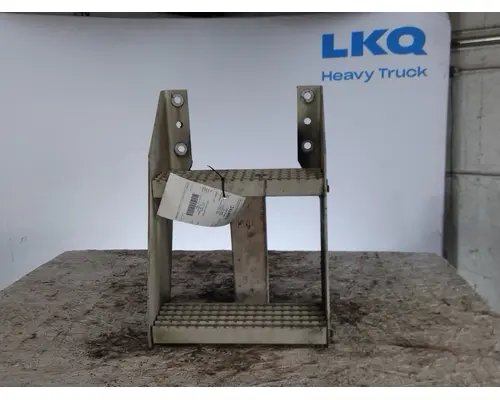 INTERNATIONAL 9400I FRAME STEP