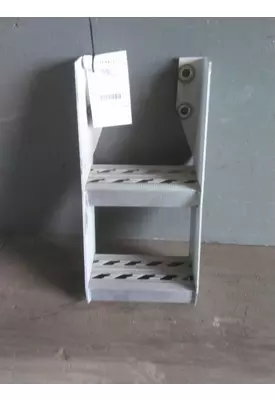 INTERNATIONAL 9400I FRAME STEP