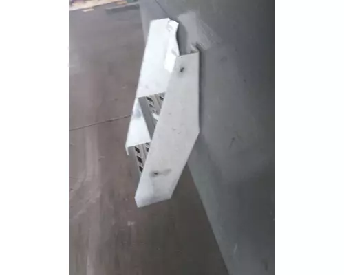 INTERNATIONAL 9400I FRAME STEP