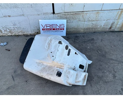 INTERNATIONAL 9400I Fender Extension