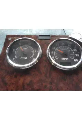 INTERNATIONAL 9400I GAUGE CLUSTER