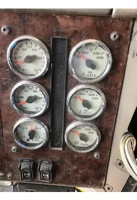 INTERNATIONAL 9400I GAUGE CLUSTER