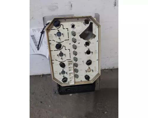 INTERNATIONAL 9400I GAUGE CLUSTER