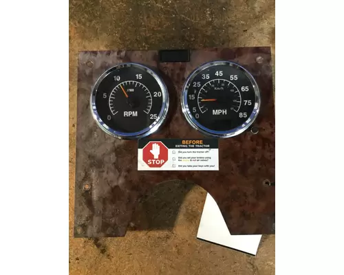 INTERNATIONAL 9400I GAUGE CLUSTER