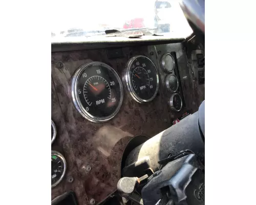 INTERNATIONAL 9400I GAUGE CLUSTER