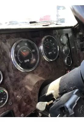 INTERNATIONAL 9400I GAUGE CLUSTER