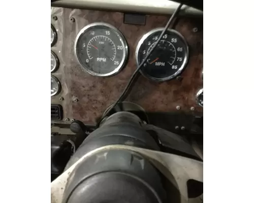 INTERNATIONAL 9400I GAUGE CLUSTER