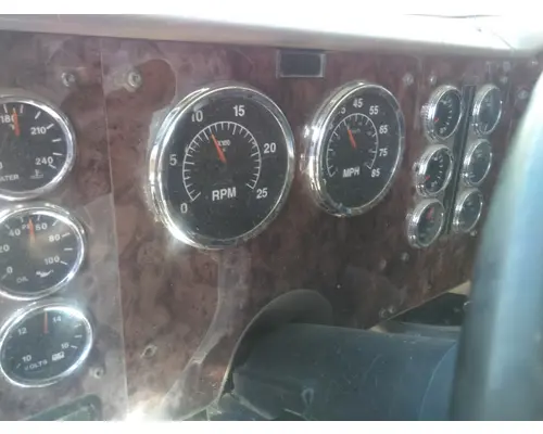INTERNATIONAL 9400I GAUGE CLUSTER