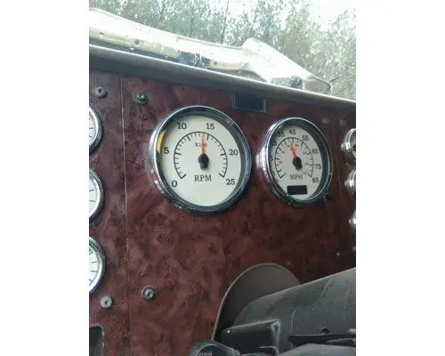 INTERNATIONAL 9400I GAUGE CLUSTER