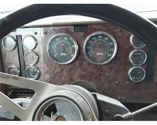 INTERNATIONAL 9400I GAUGE CLUSTER