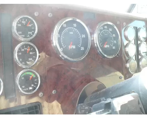 INTERNATIONAL 9400I GAUGE CLUSTER