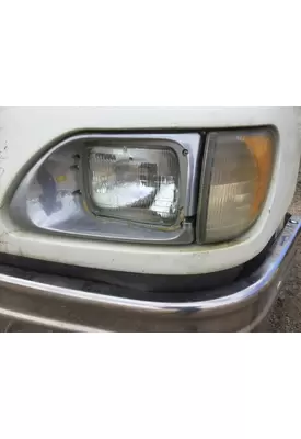 INTERNATIONAL 9400I HEADLAMP ASSEMBLY